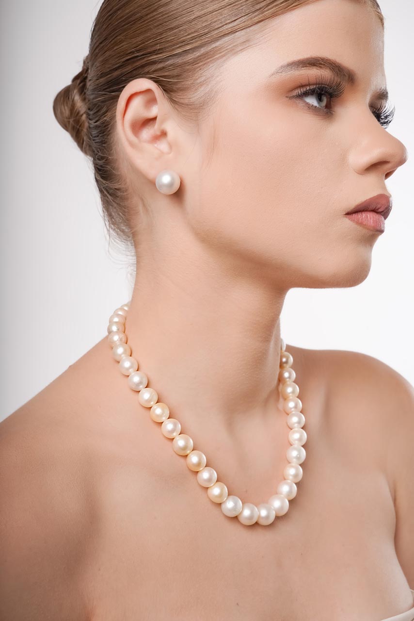 Pearl necklace Classic Elegance South Sea