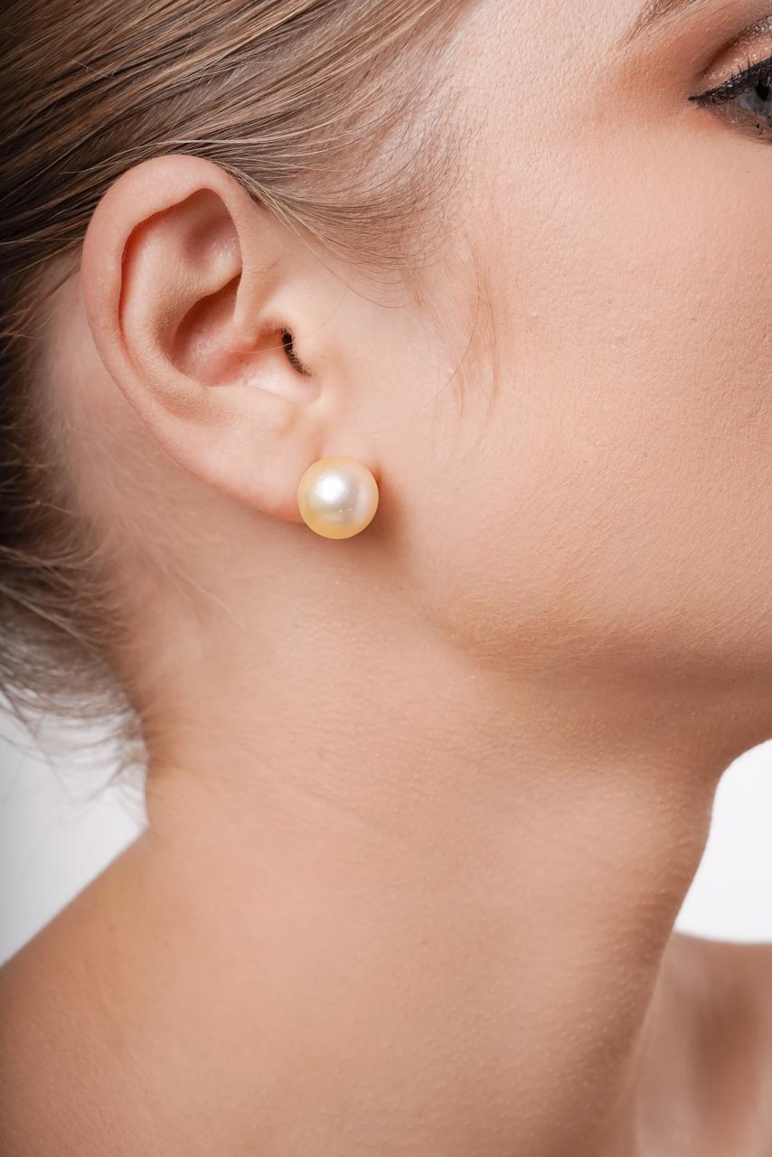 Pearl stud champagne