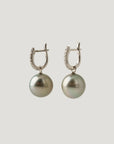 Yiyu Black Tahiti Diamond Earrings