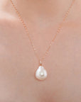 Shizuku White South Sea Pearl with Diamonds Pendant