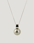 Hoshizora Black Tahiti Pendant