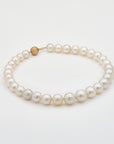 Pearl necklace Timeless Elegance