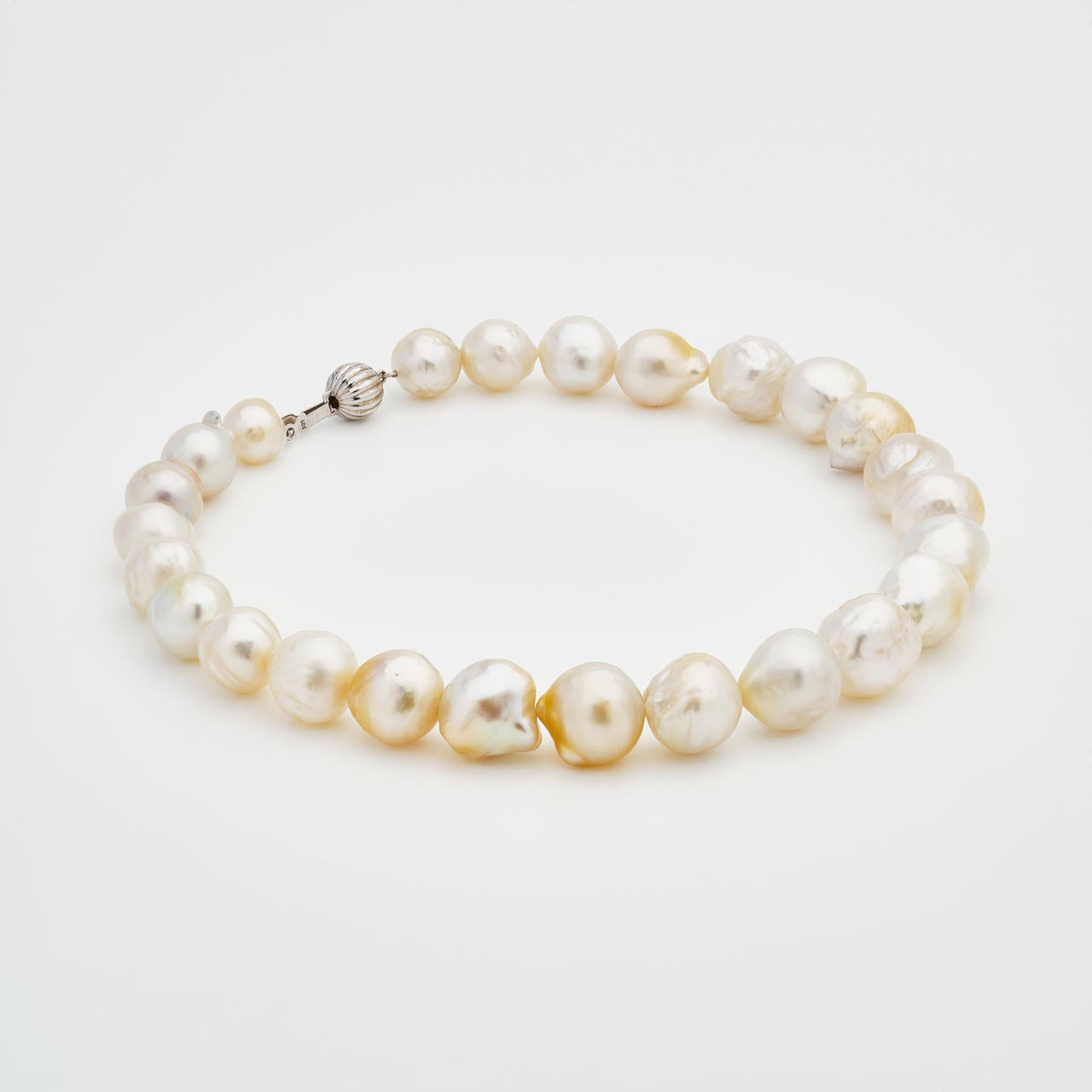 Pearl necklace Rose Baroque