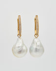 Pearl earrings Victoria Baroque